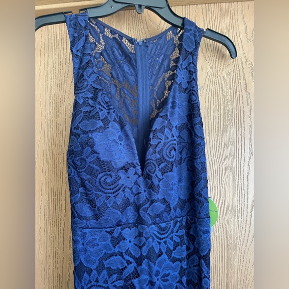 Windsor Formal Dress - Picture 2 of 8